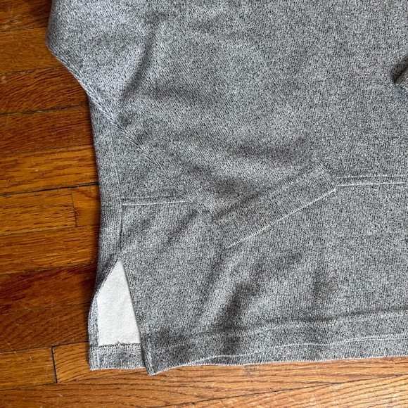 Vintage Sweatshirt - Picture 3 of 10